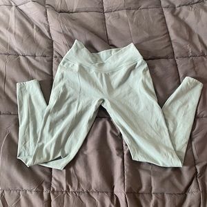Alphalete surface power in sage green